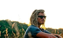 5 Cool Hairstyles For Guys With Wavy Hair